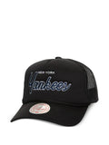 Mitchell & Ness New York Yankees MLB Script Trucker baseball cap