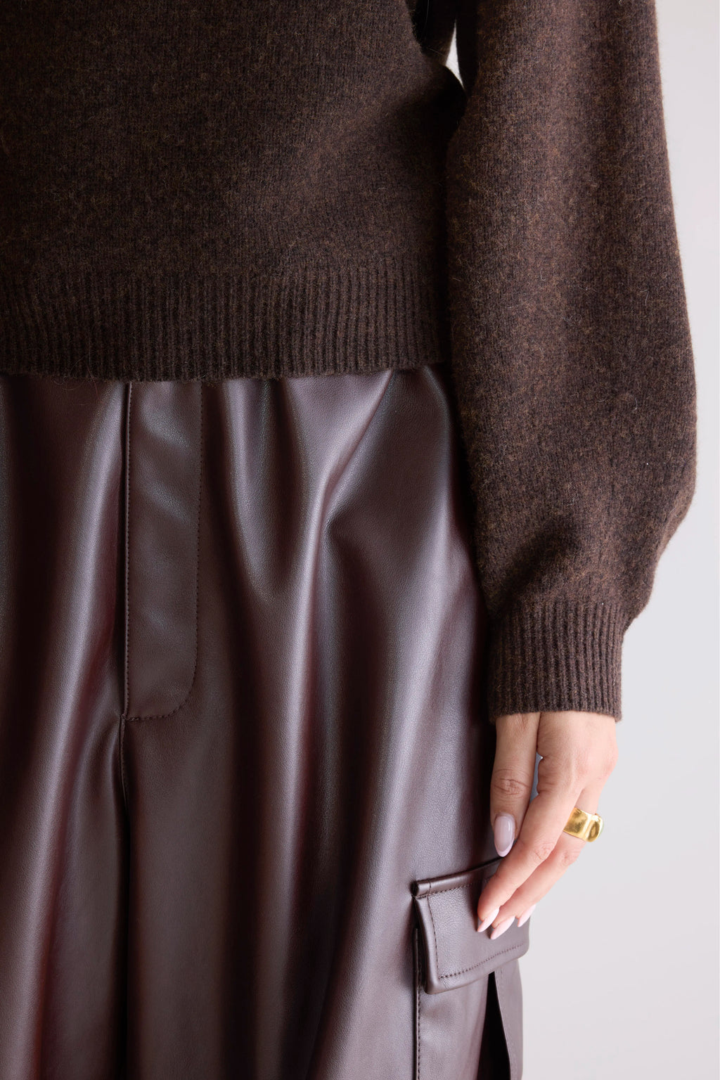 Ameka Crewneck Sweater (252 / W / DARK ROAST)