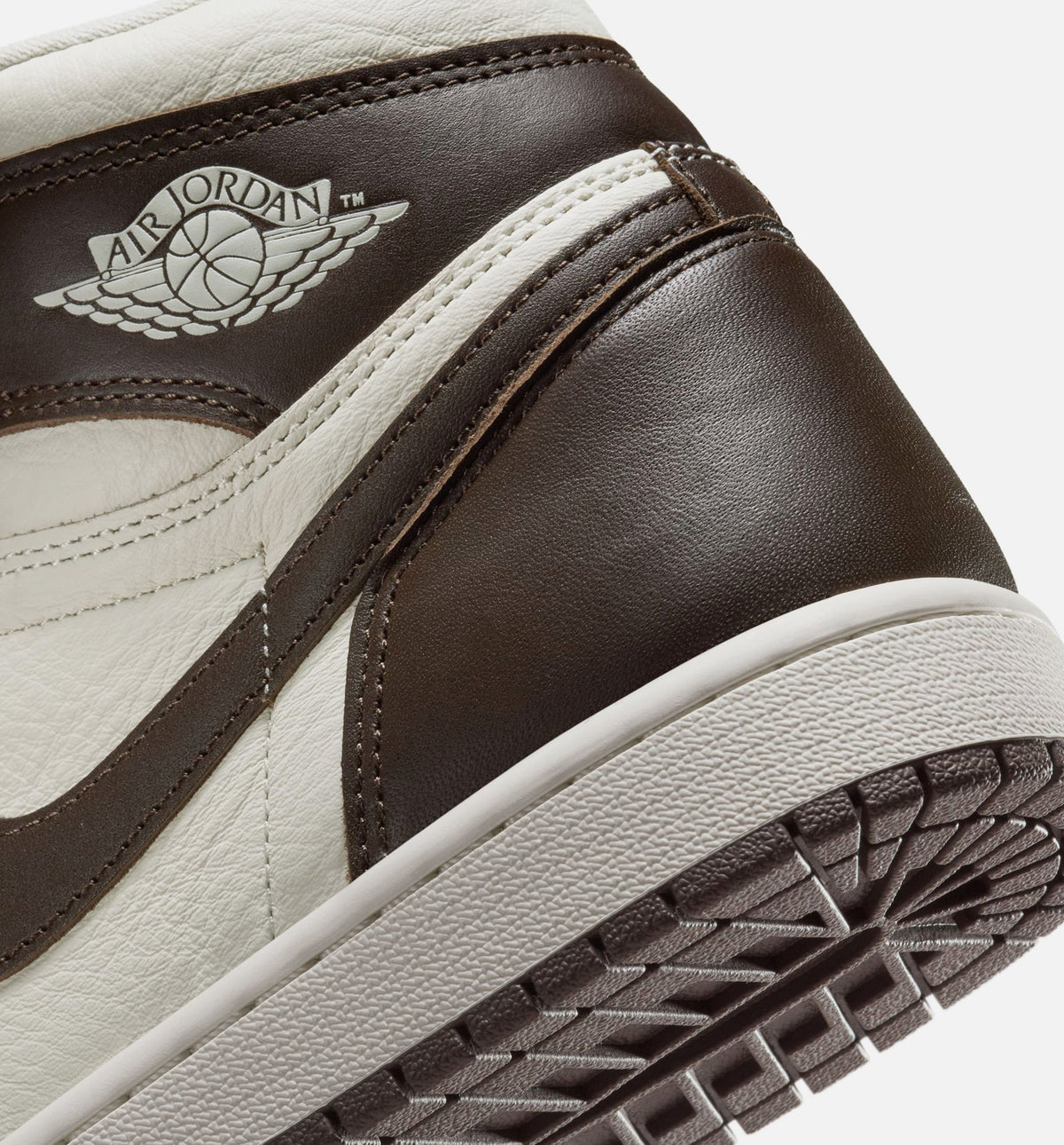 Air Jordan 1 Retro High OG "Baroque Brown" Women's Shoe – Baroque Brown/Light Madder Root/Sail